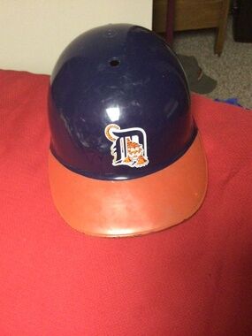 MLB Detroit Tigers batting helmet
